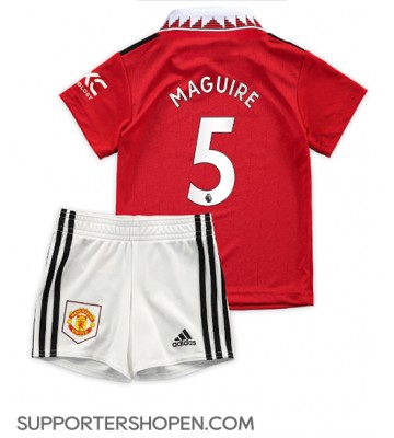 Manchester United Harry Maguire #5 Hemmatröja Barn 2022-23 Kortärmad (+ korta byxor)